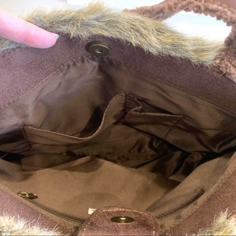 Bath & Bodywork’s Brown Faux‎ Fur Purse - Picture 7 of 15